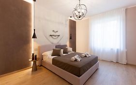 Teseo Apartments & Relax